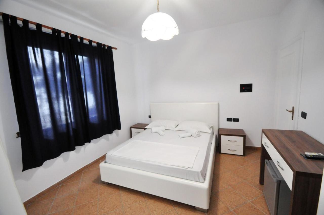 Grand G&T Hotel Shkallnur Luaran gambar