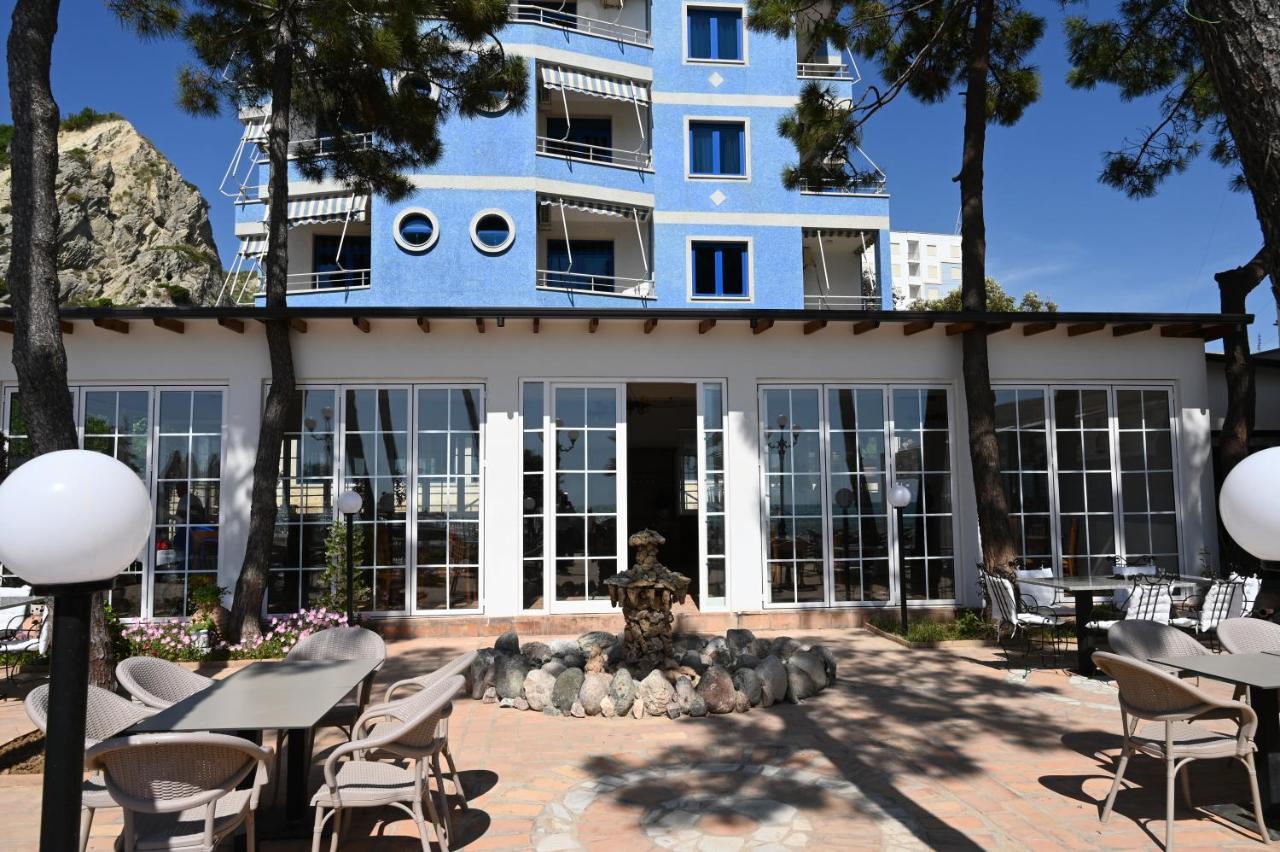 Grand G&T Hotel Shkallnur Luaran gambar