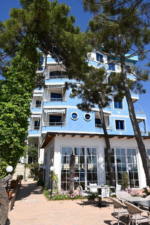 Grand G&T Hotel Shkallnur Luaran gambar