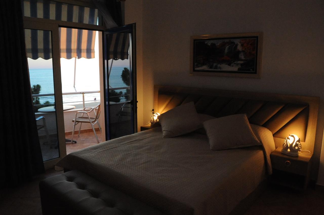 Grand G&T Hotel Shkallnur Luaran gambar