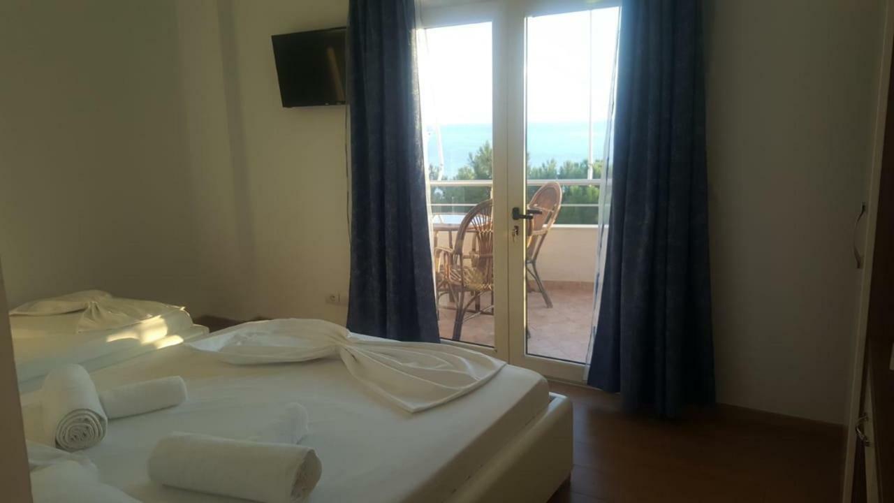Grand G&T Hotel Shkallnur Luaran gambar